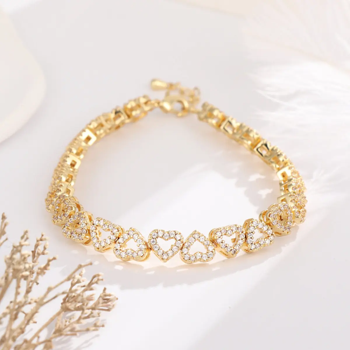 Női szív karkötő